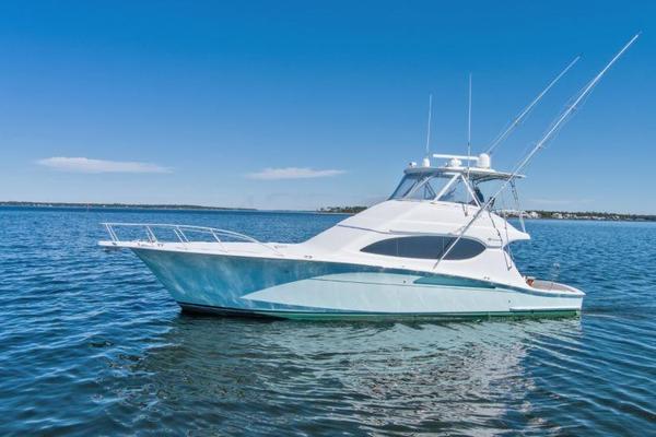 2006 HATTERAS 54 CONVERTIBLE