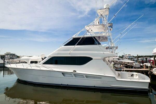 2002 HATTERAS 65 ENCLOSED BRIDGE