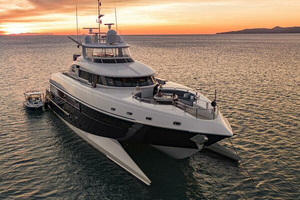 2005 NEW ZEALAND YACHTS WAVE PIERCER