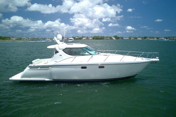 2006 TIARA YACHTS 4300 SOVRAN EXPRESS CRUISER