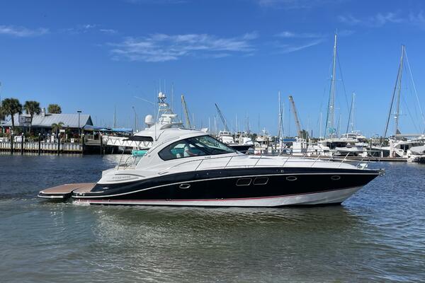 2008 FOUR WINNS V458 MOTOR YACHT