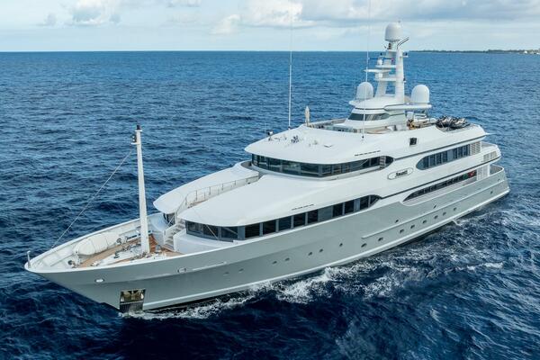 2003 FEADSHIP 51.8M