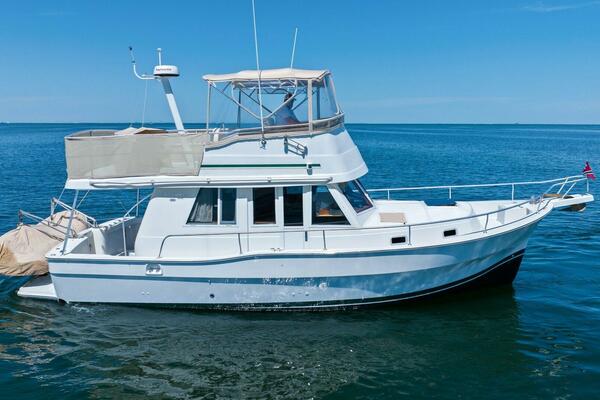 2001 MAINSHIP 390 TRAWLER