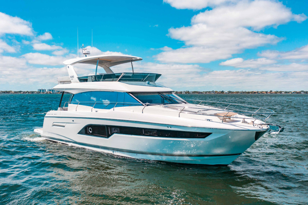 2021 PRESTIGE 630 FLYBRIDGE