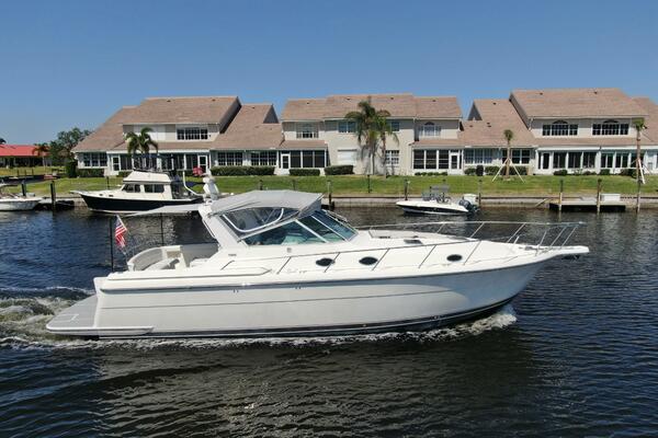 1995 TIARA YACHTS 4000 EXPRESS