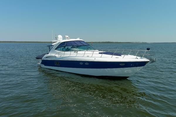 2005 CRUISERS 500 EXPRESS MOTOR YACHT