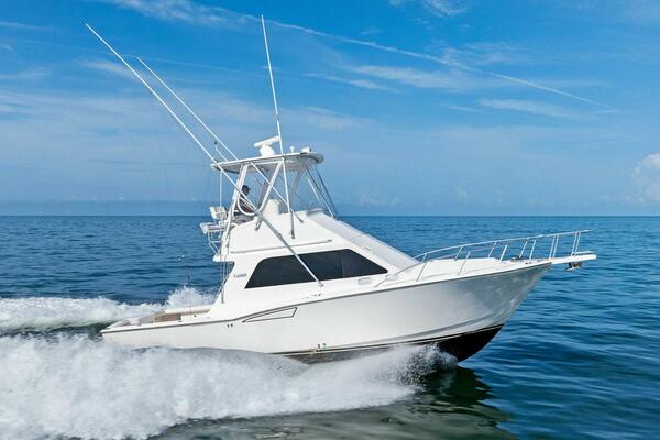 2005 CABO 35 FLYBRIDGE