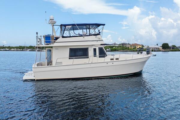 2006 MAINSHIP 430 TRAWLER