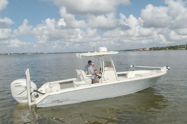 2023 PATHFINDER 2700 CENTER CONSOLE