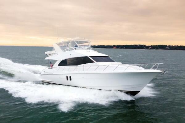 2009 HATTERAS 60 MOTOR YACHT