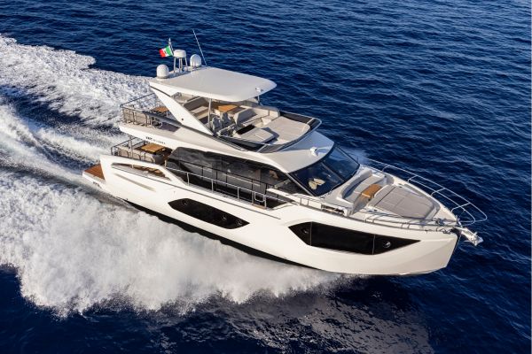 Flybridge 56