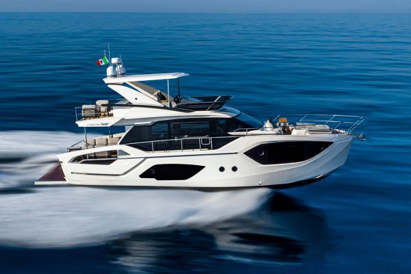  Flybridge 52